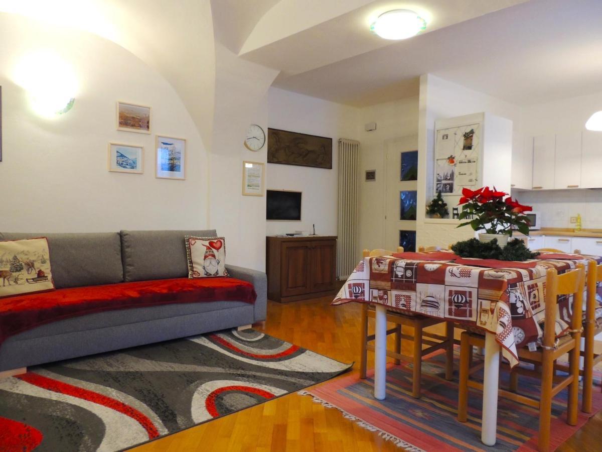 Ca' Rosa Apartment เตรนโต ภายนอก รูปภาพ
