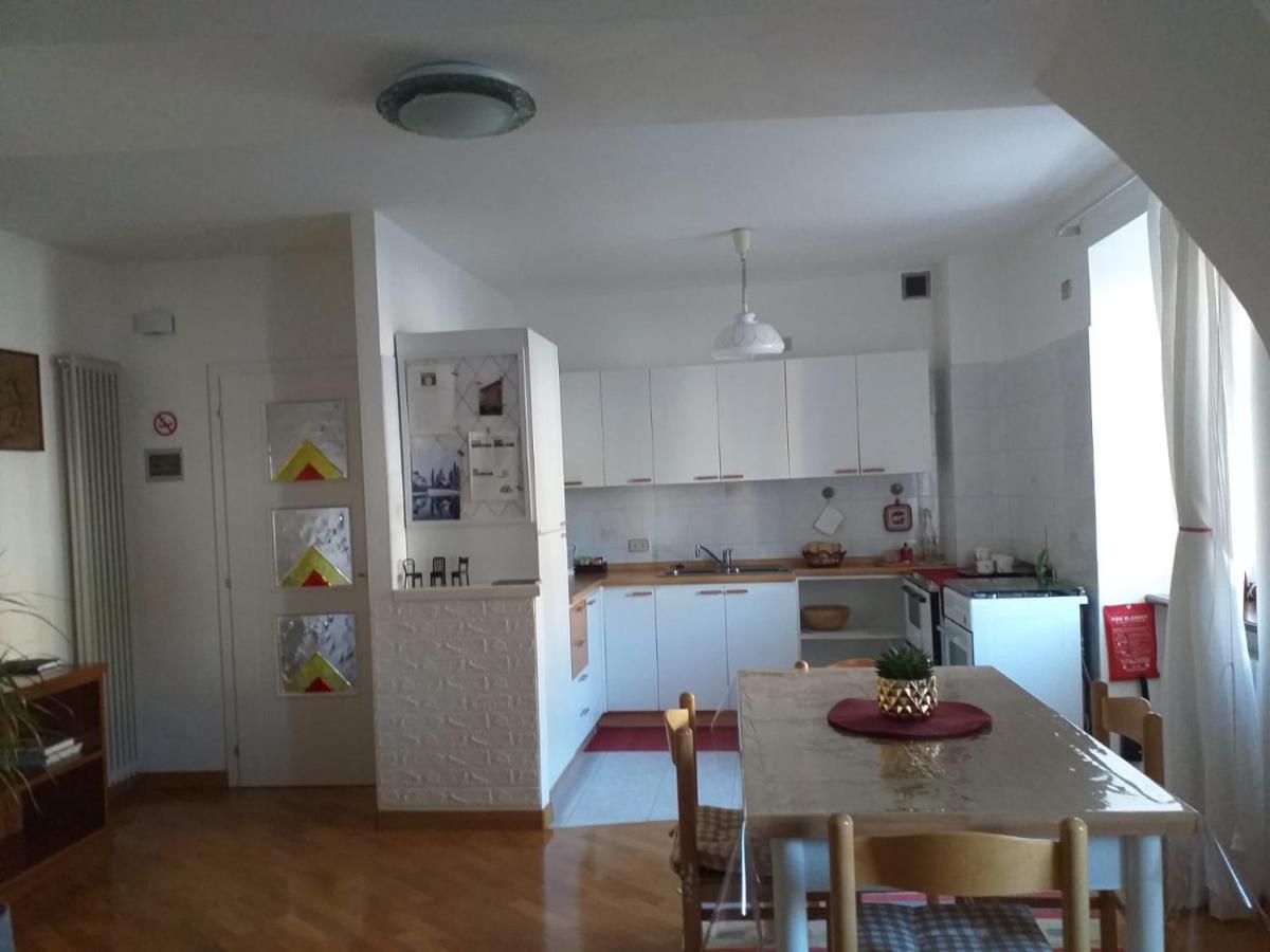 Ca' Rosa Apartment เตรนโต ภายนอก รูปภาพ